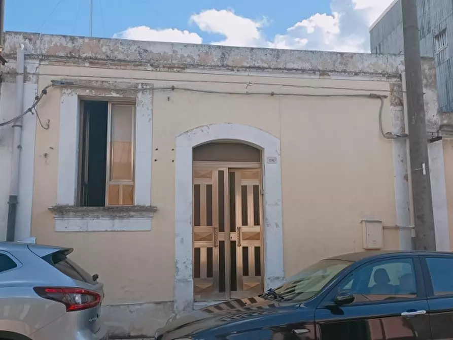 Immagine 1 di Casa indipendente in vendita  in Via IV Novembre a Floridia