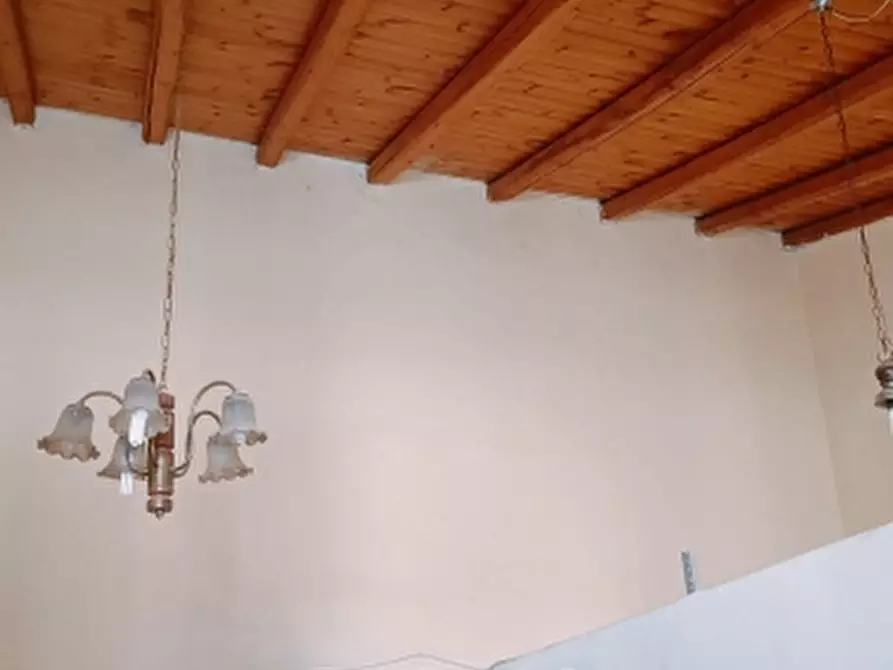 Immagine 3 di Casa indipendente in vendita  in Via IV Novembre a Floridia