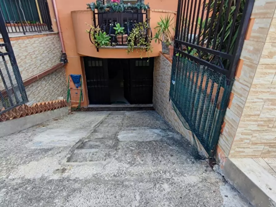 Immagine 1 di Box auto in vendita  in Via Sciascia 44 a Floridia