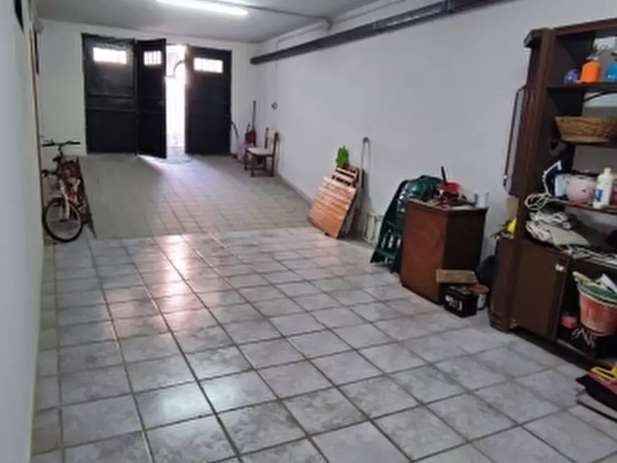 Immagine 4 di Box auto in vendita  in Via Sciascia 44 a Floridia