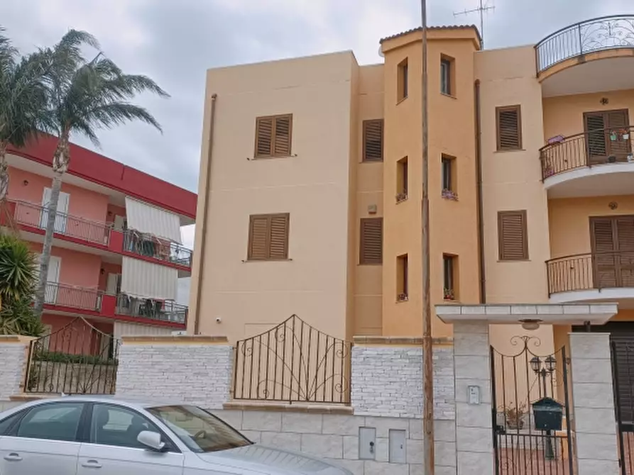 Immagine 2 di Villa in vendita  in Via Allende 17 a Floridia