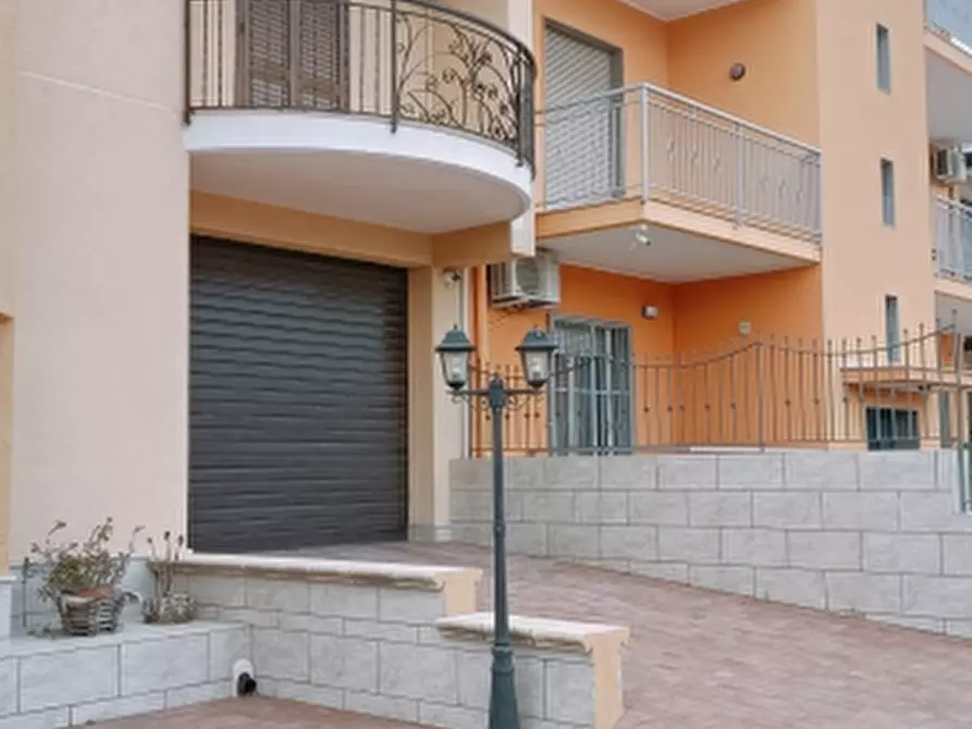 Immagine 4 di Villa in vendita  in Via Allende 17 a Floridia