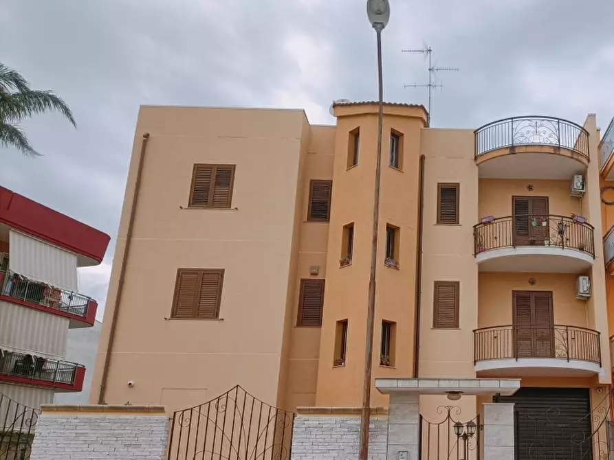 Immagine 1 di Villa in vendita  in Via Allende 17 a Floridia