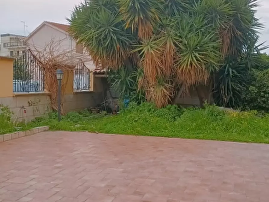 Immagine 9 di Villa in vendita  in Via Allende 17 a Floridia