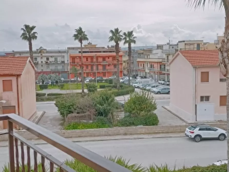 Immagine 14 di Villa in vendita  in Via Allende 17 a Floridia