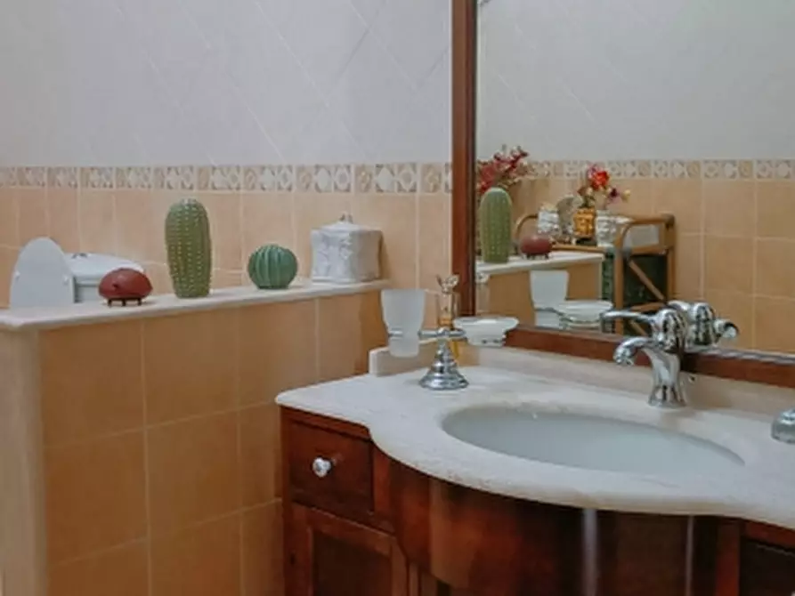 Immagine 34 di Villa in vendita  in Via Allende 17 a Floridia