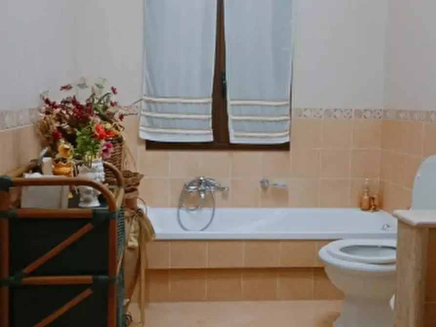 Immagine 35 di Villa in vendita  in Via Allende 17 a Floridia