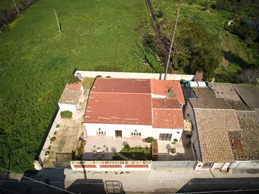 Immagine 5 di Villa in vendita  in Contrada Isola a Siracusa