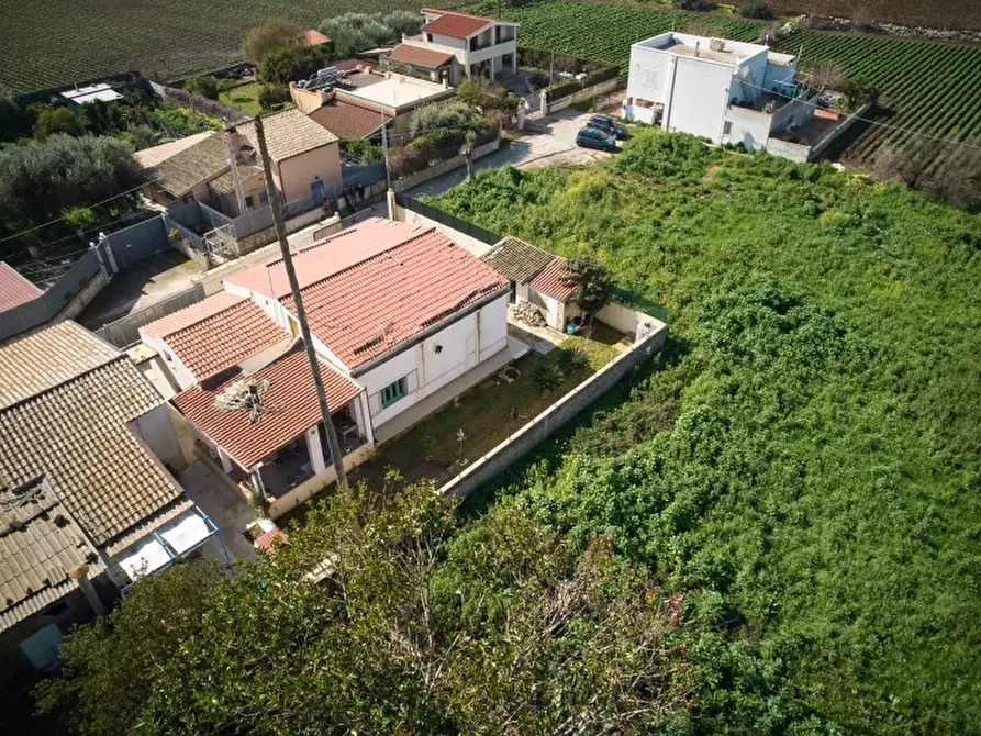 Immagine 6 di Villa in vendita  in Contrada Isola a Siracusa