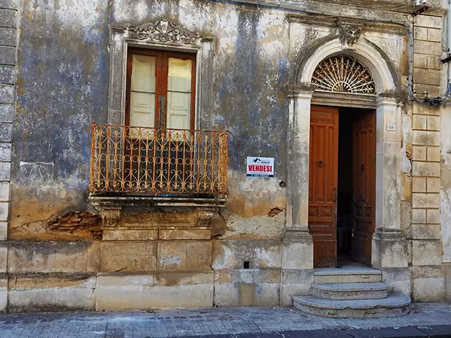 Immagine 1 di Casa indipendente in vendita  in Via Palestro 218 a Floridia