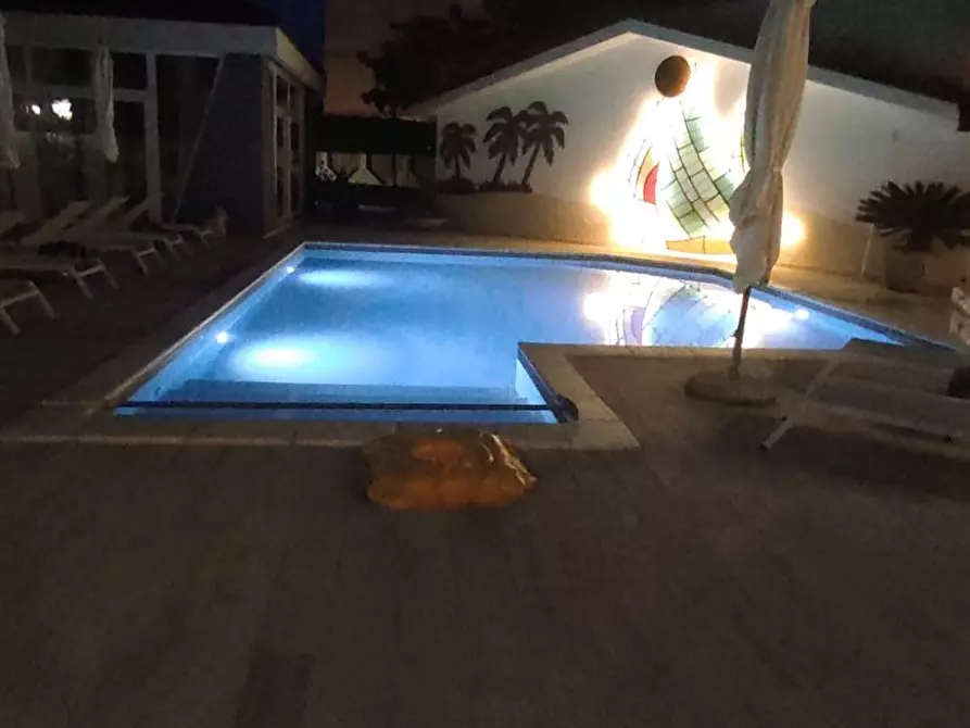 Immagine 6 di Villa in vendita  a Floridia