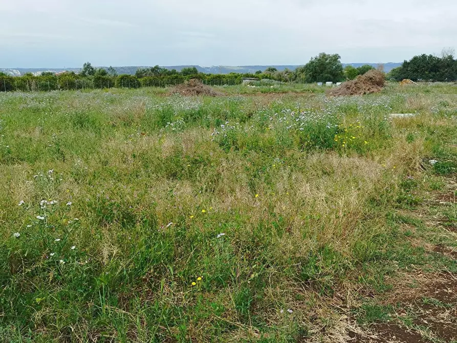 Immagine 1 di Terreno residenziale in vendita  a Floridia