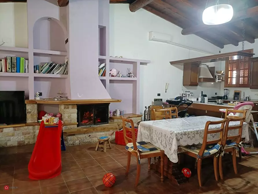 Immagine 4 di Casa indipendente in vendita  a Floridia