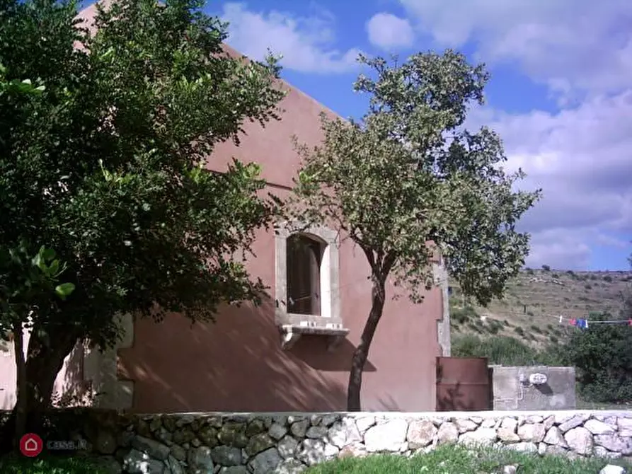Immagine 2 di Casa indipendente in vendita  a Noto