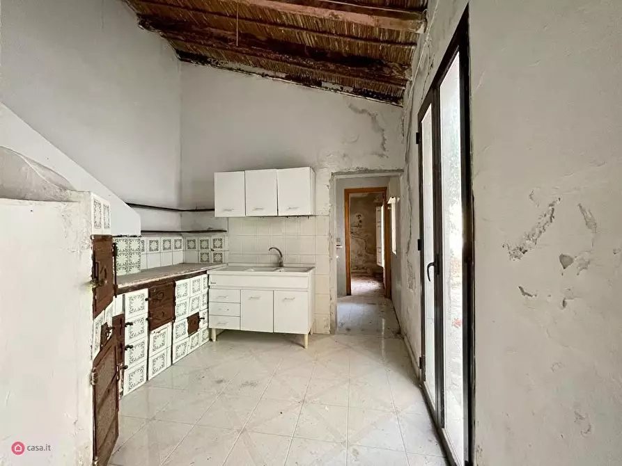 Immagine 11 di Villa in vendita  in Via Romagnosi a Floridia