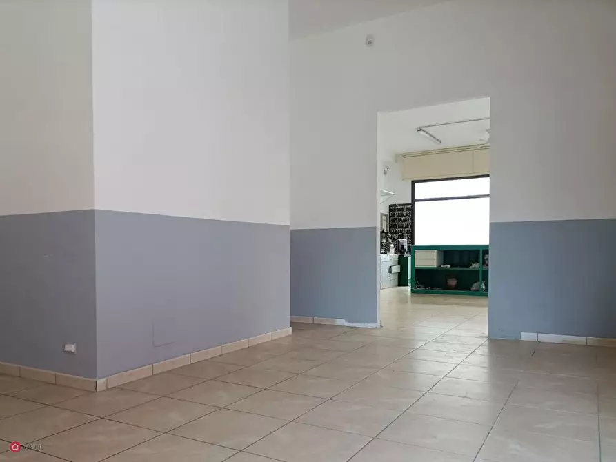 Immagine 6 di Attività commerciale in vendita  in Via Archimede a Floridia