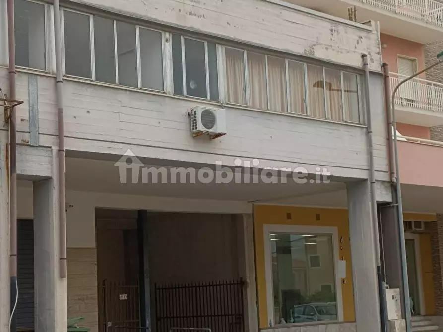 Immagine 2 di Ufficio in vendita  in Viale Papa Paolo VI a Floridia