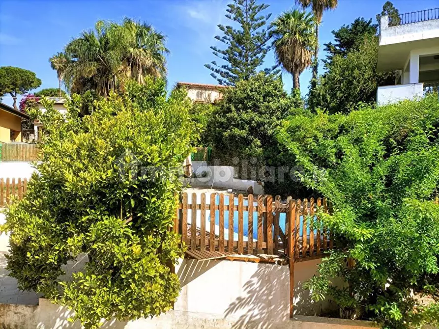 Immagine 18 di Villa in vendita  in Via delle Muse a Siracusa