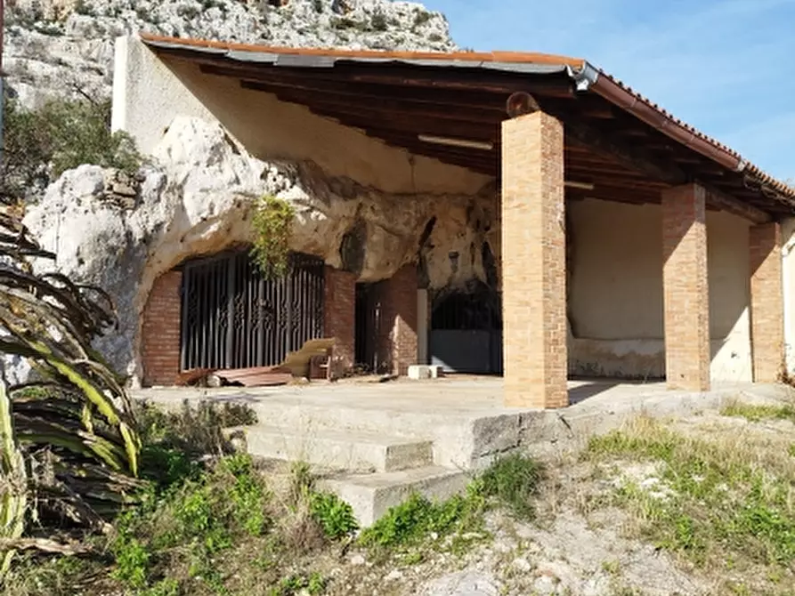 Immagine 1 di Terreno residenziale in vendita  a Floridia