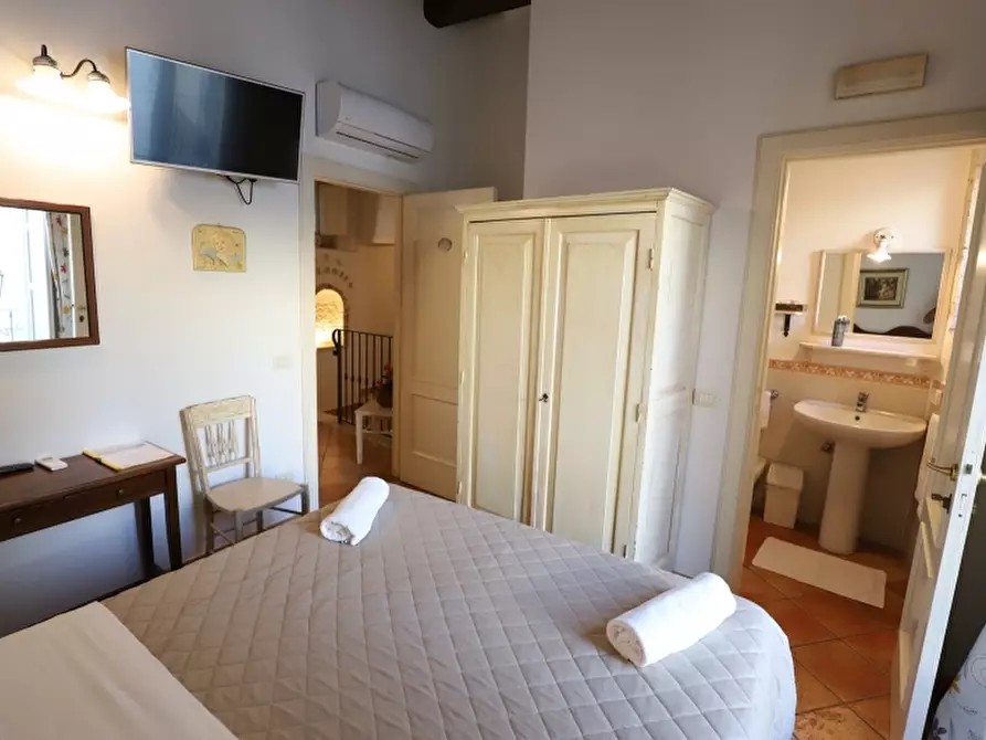 Immagine 13 di Casa indipendente in vendita  a Siracusa