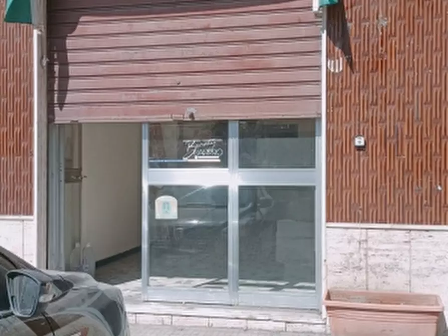 Immagine 1 di Locale commerciale in vendita  in Via Alessandro Specci 75/A a Siracusa