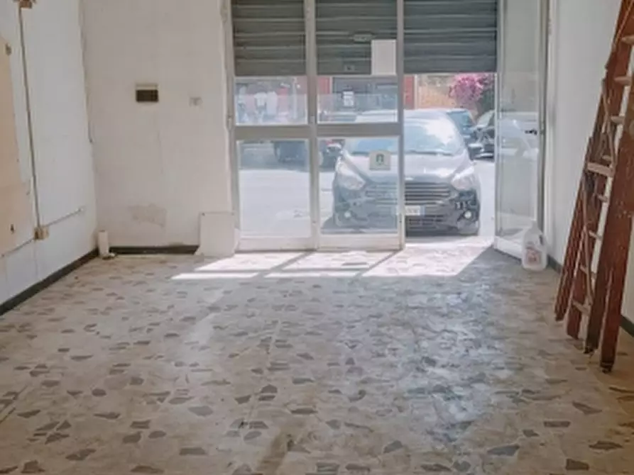 Immagine 3 di Locale commerciale in vendita  in Via Alessandro Specci 75/A a Siracusa