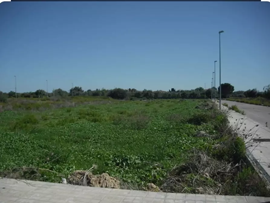 Immagine 1 di Terreno residenziale in vendita  in Via Avvocato Vito Giuffrida a Floridia