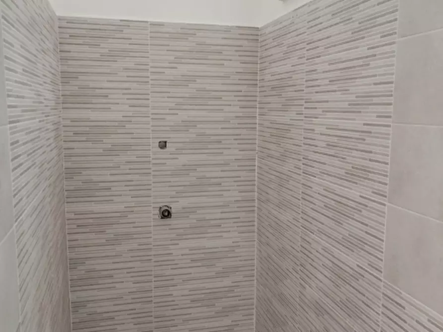 Immagine 11 di Appartamento in vendita  in Via Carlo Max 1 a Floridia