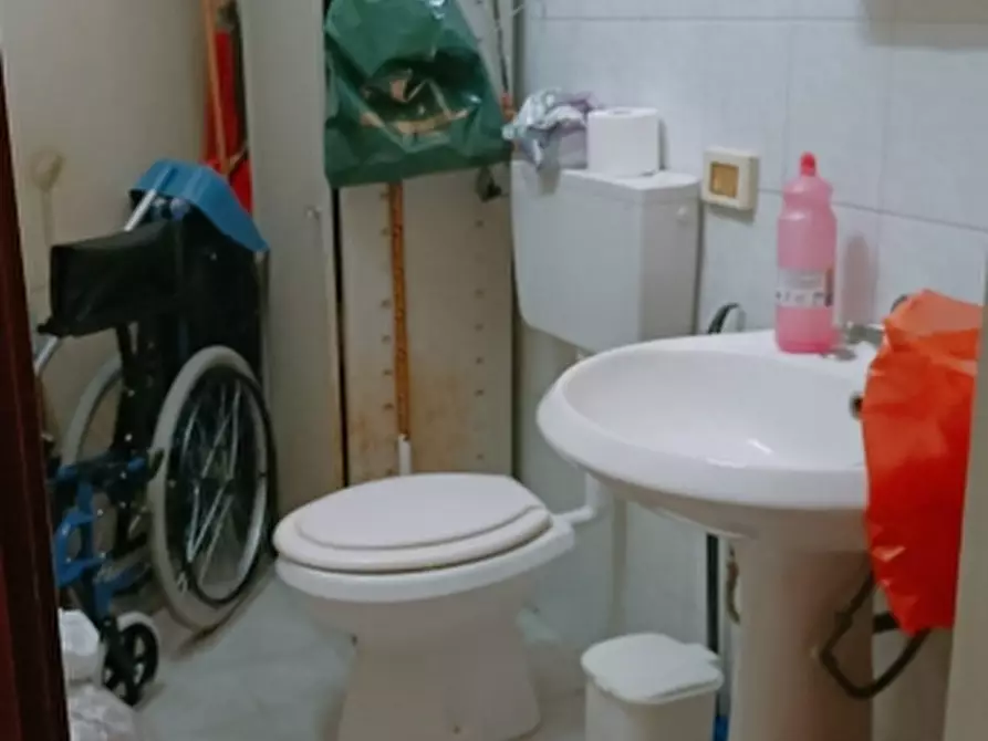 Immagine 11 di Negozio in affitto  in Via Ariosto angolo via Palestro a Floridia