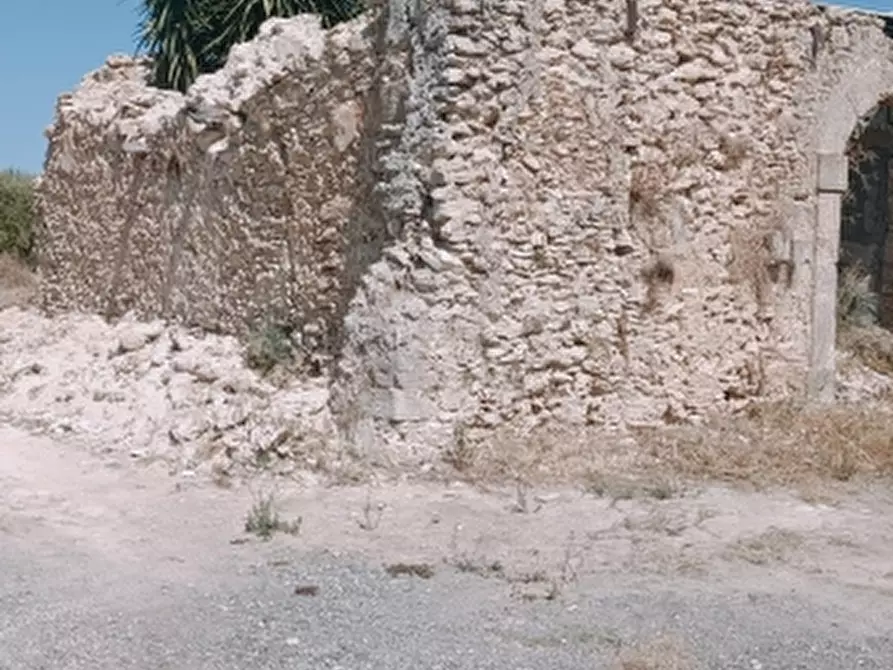 Immagine 2 di Terreno industriale in vendita  in Traversa Cardinale a Floridia