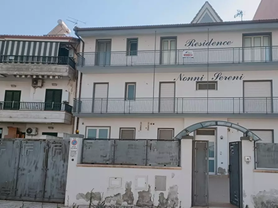 Immagine 3 di Palazzo in vendita  in Via Albani a Floridia