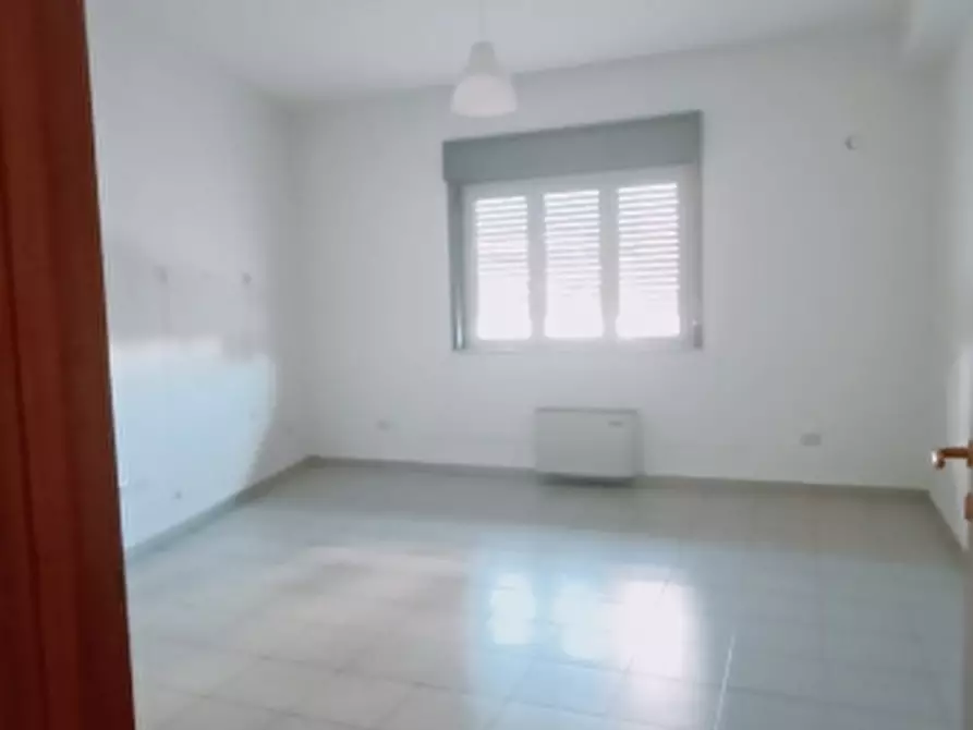 Immagine 12 di Palazzo in vendita  in Via Albani a Floridia