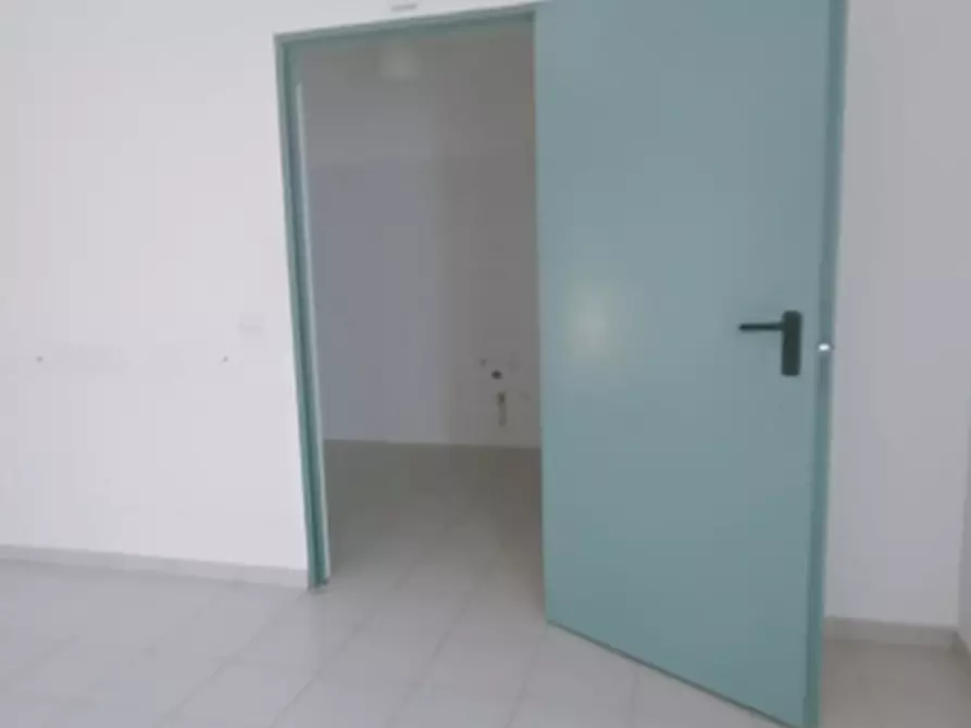 Immagine 16 di Palazzo in vendita  in Via Albani a Floridia