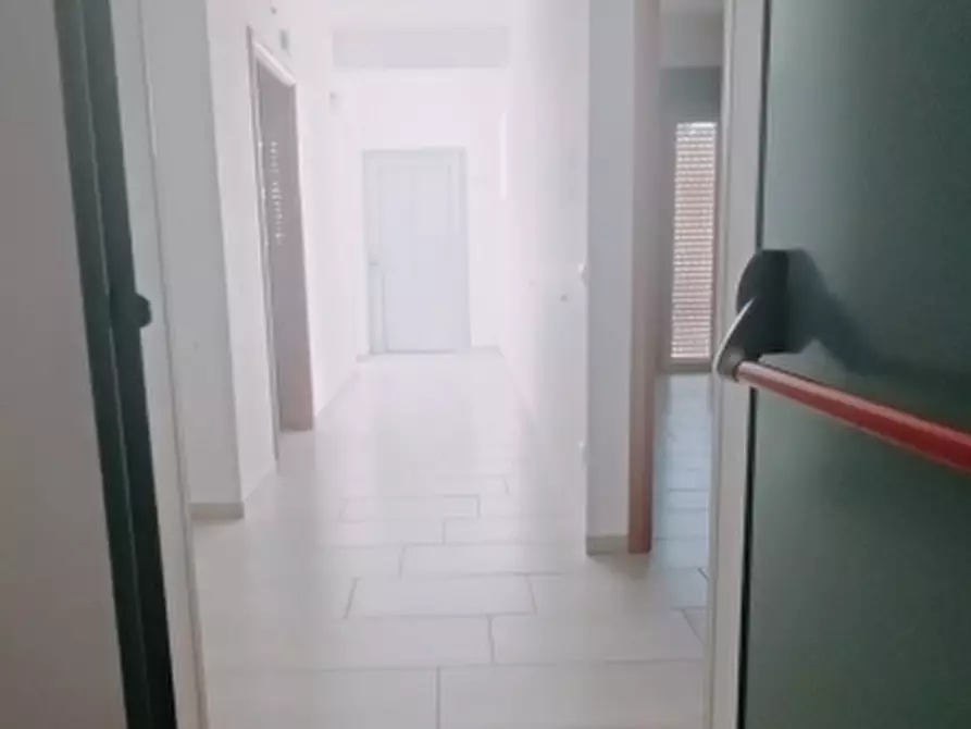 Immagine 20 di Palazzo in vendita  in Via Albani a Floridia