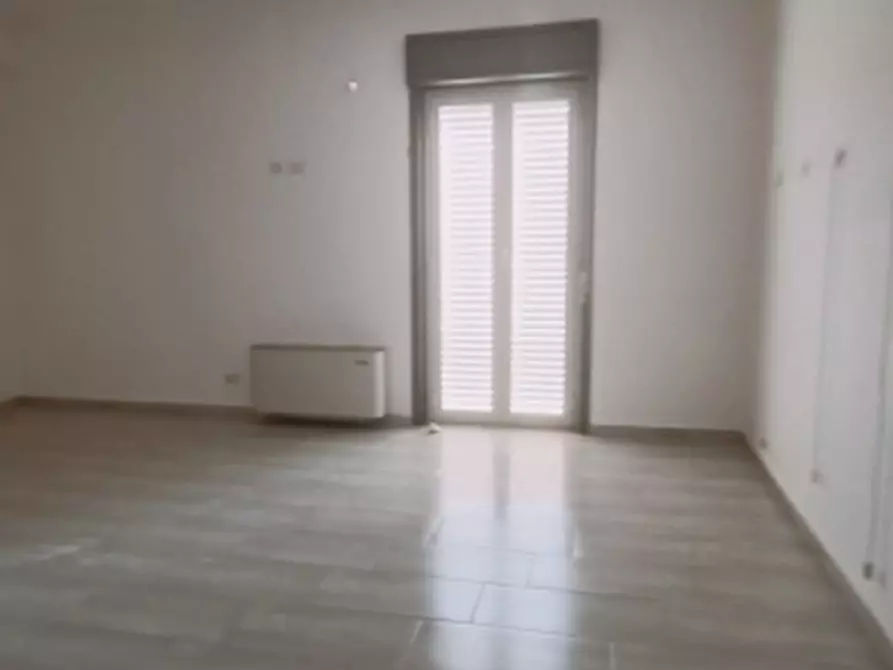 Immagine 23 di Palazzo in vendita  in Via Albani a Floridia