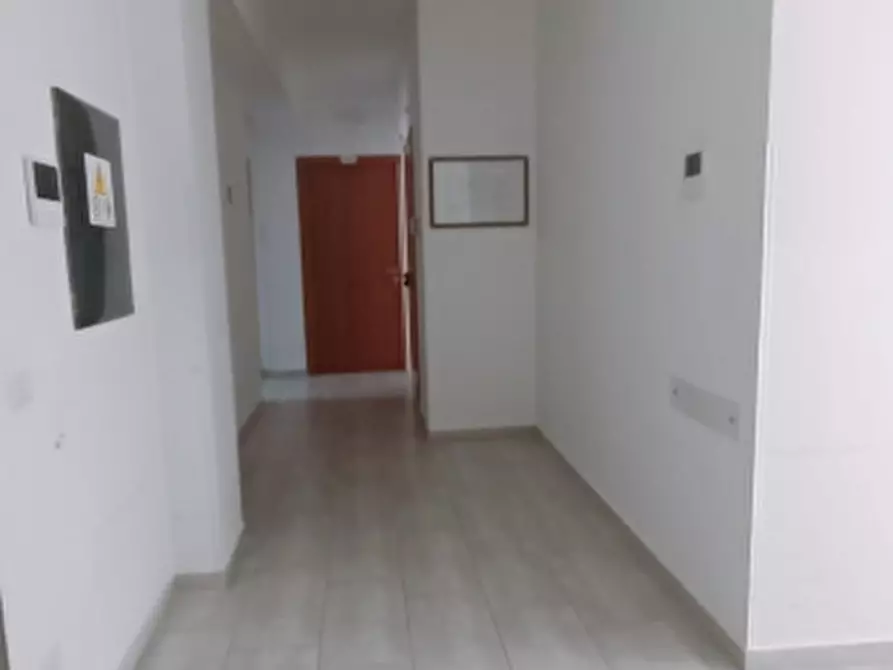 Immagine 25 di Palazzo in vendita  in Via Albani a Floridia