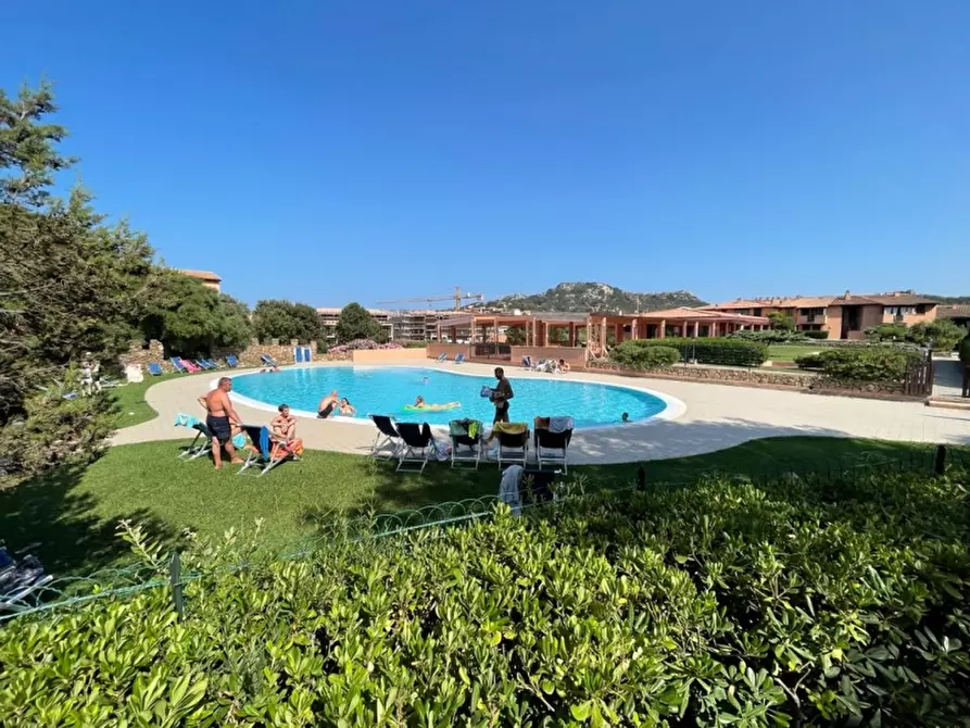 Immagine 10 di Appartamento in vendita  in via punta nuraghe 5 5 a Olbia