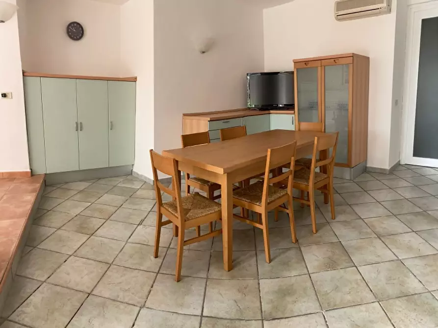 Immagine 10 di Appartamento in vendita  a Olbia