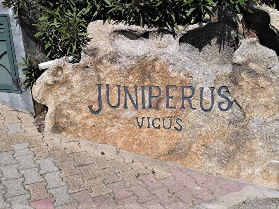 Immagine 23 di Appartamento in vendita  a Olbia