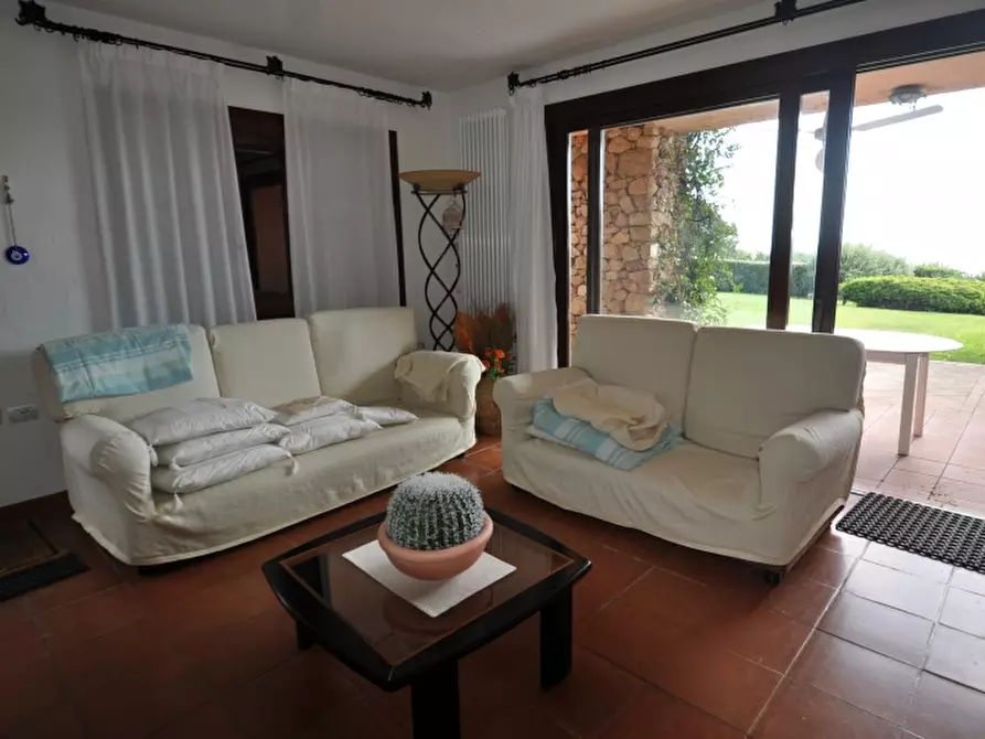 Immagine 17 di Villa in vendita  a Olbia