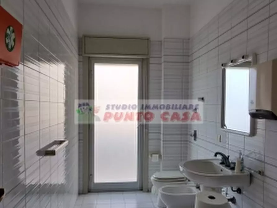 Immagine 15 di Ufficio in vendita  a Trapani