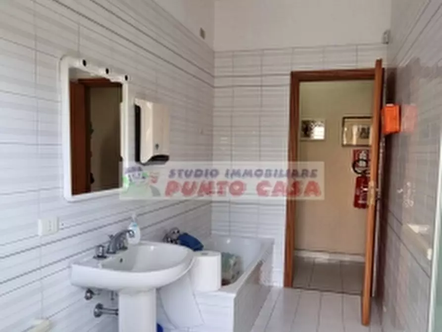 Immagine 16 di Ufficio in vendita  a Trapani