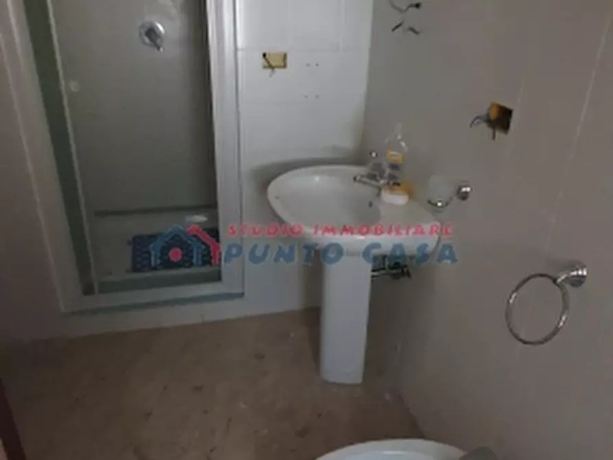 Immagine 13 di Negozio in vendita  a Trapani