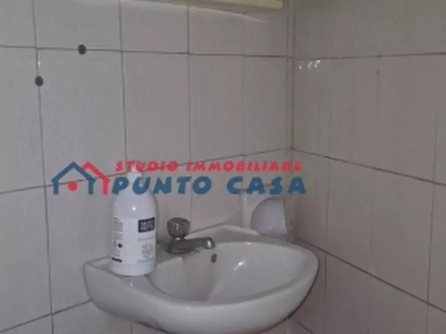 Immagine 11 di Negozio in affitto  a Trapani