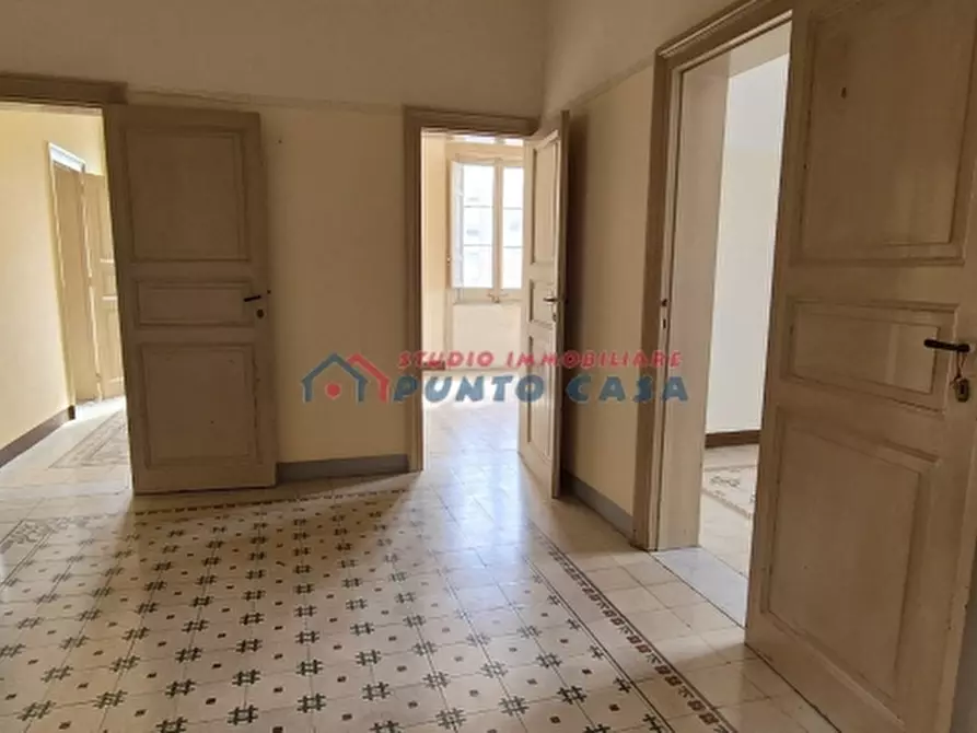 Immagine 2 di Appartamento in vendita  a Trapani