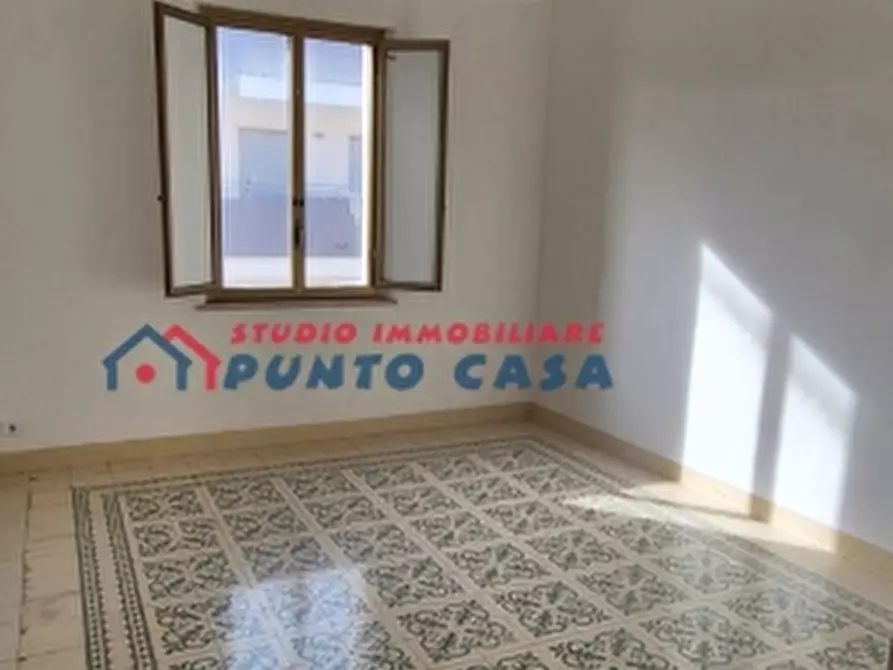 Immagine 2 di Appartamento in vendita  a Trapani