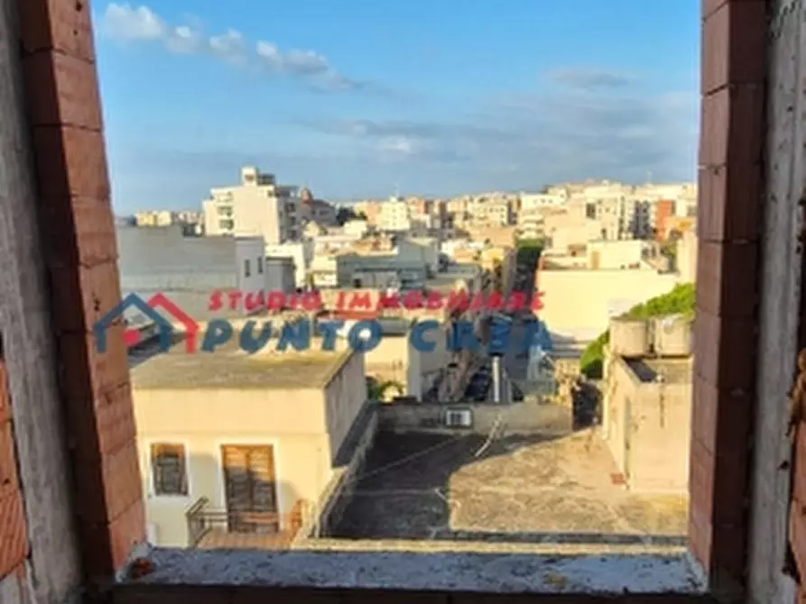 Immagine 14 di Palazzo in vendita  a Erice