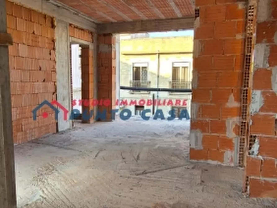 Immagine 16 di Palazzo in vendita  a Erice