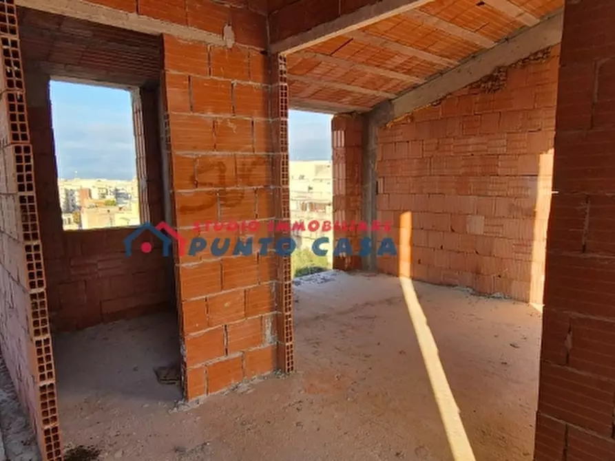 Immagine 4 di Palazzo in vendita  a Erice