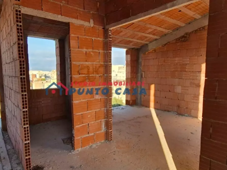 Immagine 6 di Palazzo in vendita  a Erice